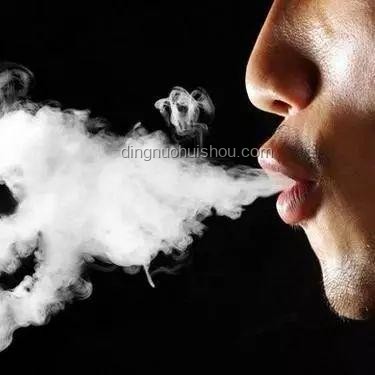 “最严控烟令”十年蝶变：吸烟者减少背后的创新思维与社会共治🚭